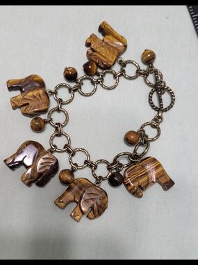 Elephant Charm Bracelet in Tiger Eye Brown